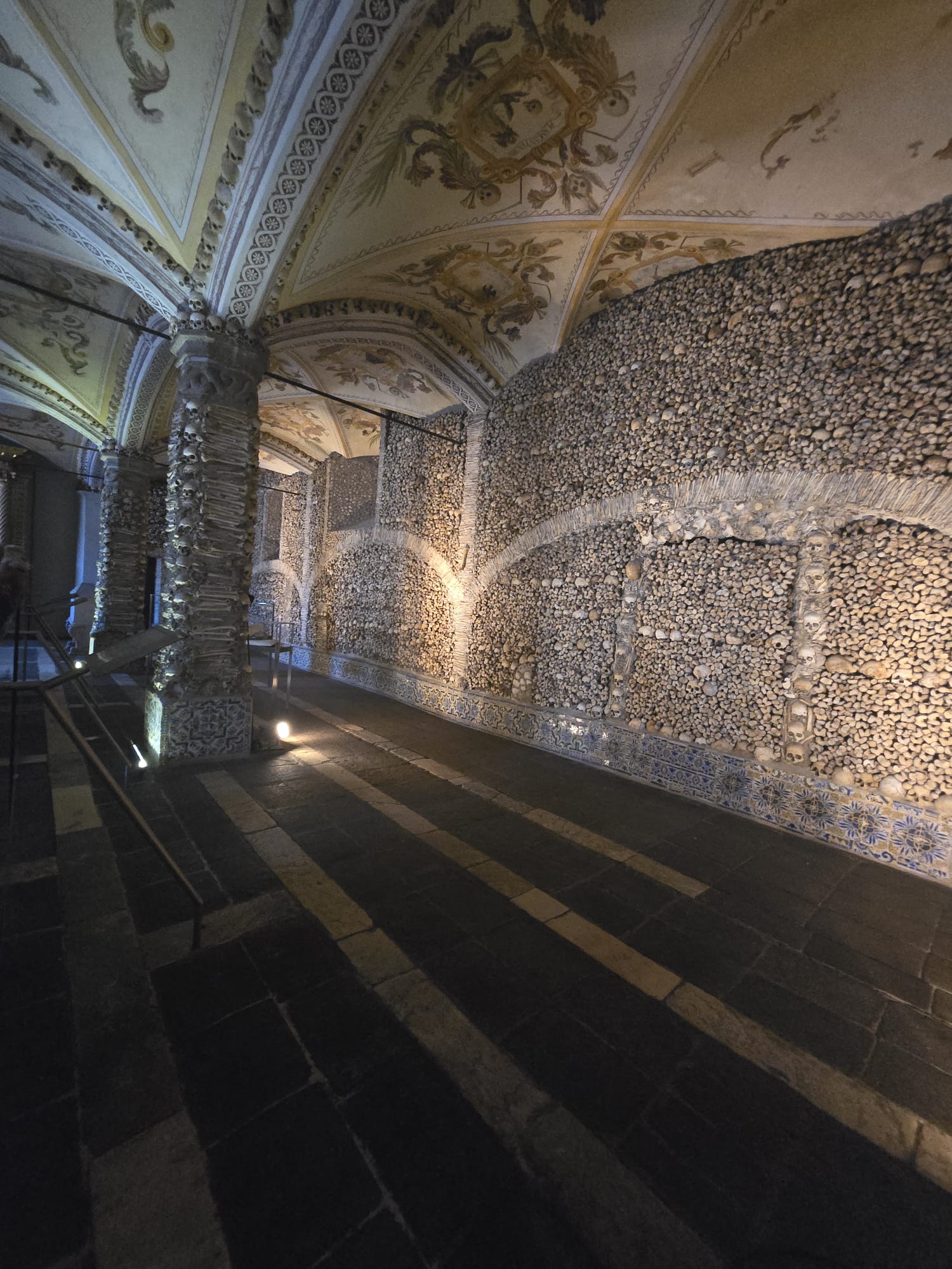 day-1---5000-bones-in-the-bone-chapel_54166961638_o